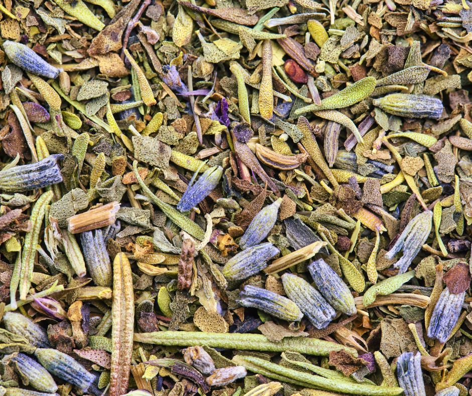 Loose dried herbs de Provence blend.